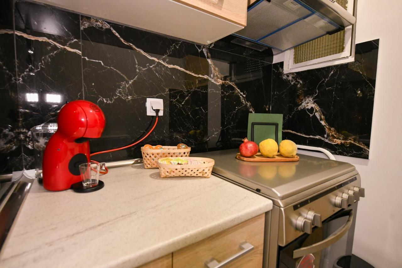 לריסה Modern, Comfortable Apartment, In The Heart Of The City_2 מראה חיצוני תמונה