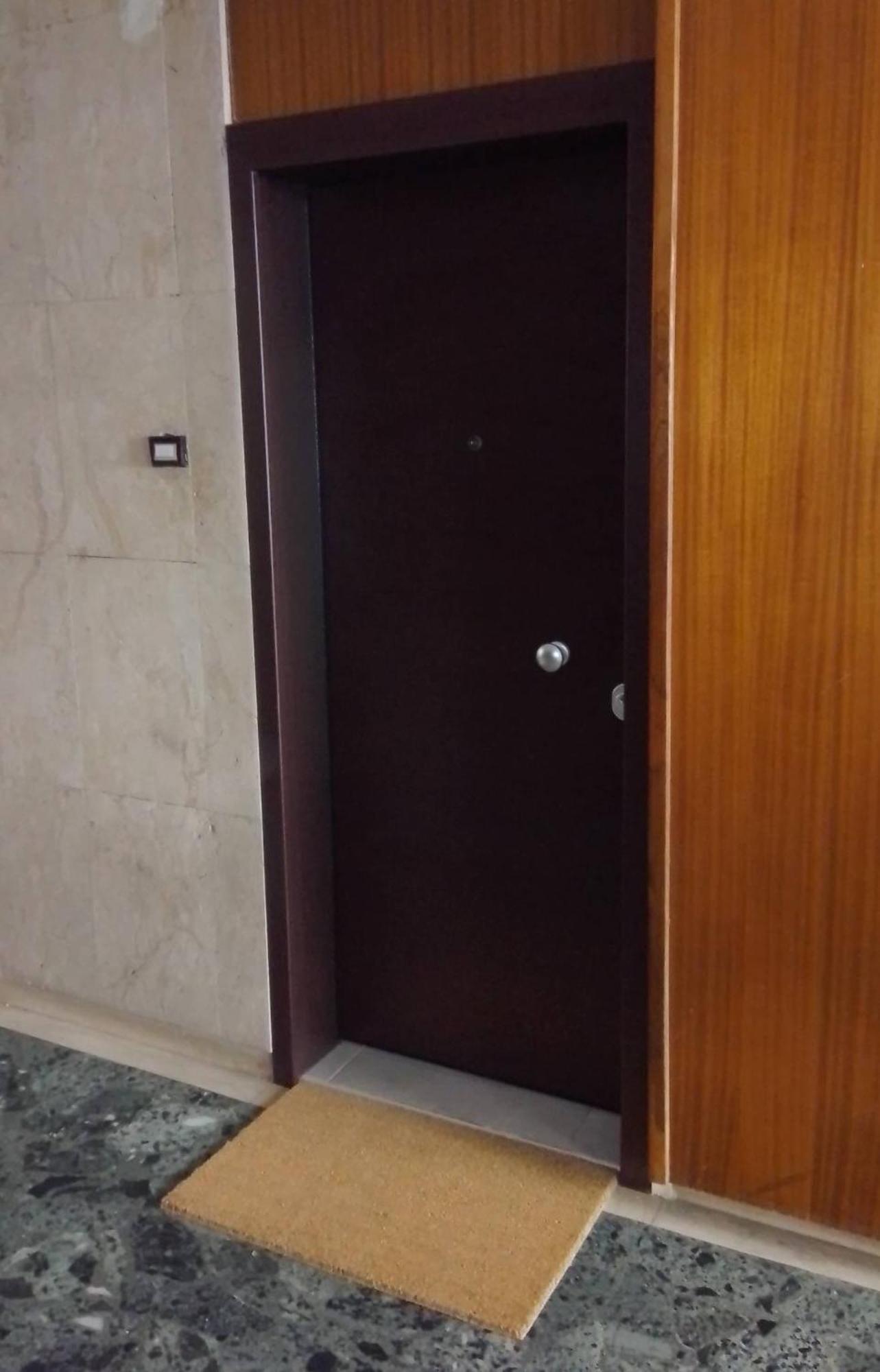 לריסה Modern, Comfortable Apartment, In The Heart Of The City_2 מראה חיצוני תמונה